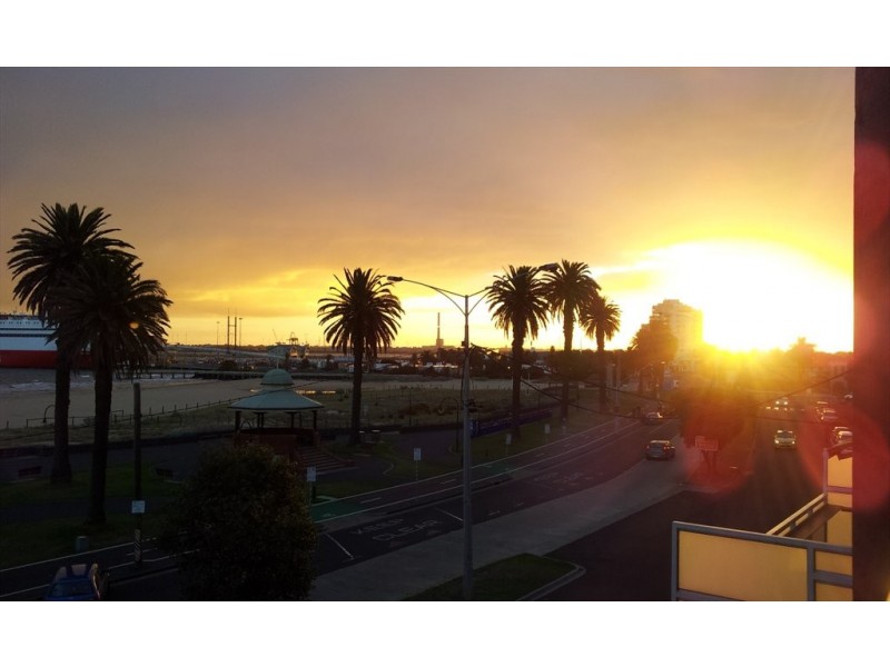 Beach st, Port Melbourne VIC 3207