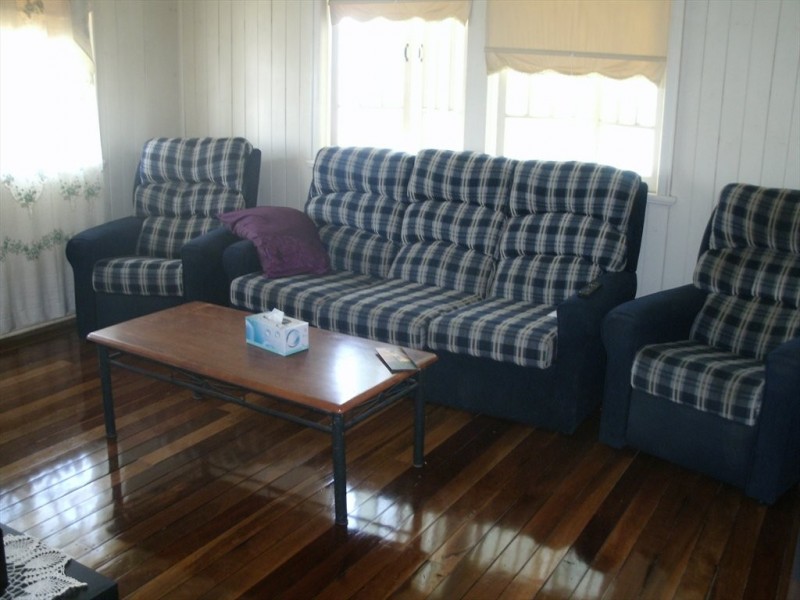 Thurso St, North Booval QLD 4304