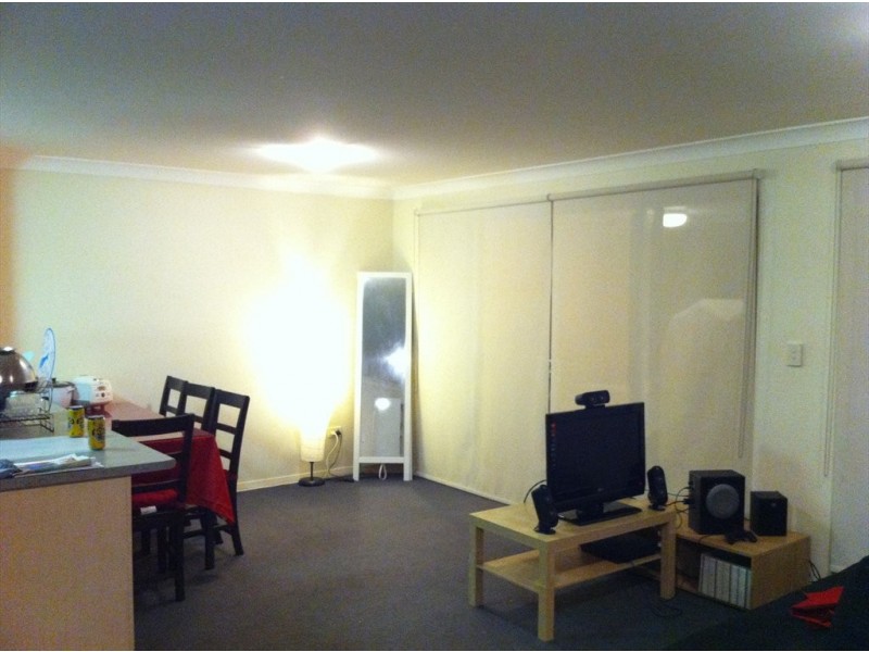 Coonan st, Indooroopilly QLD 4068