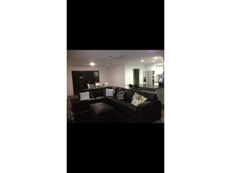 highstreet, Robina QLD 4226
