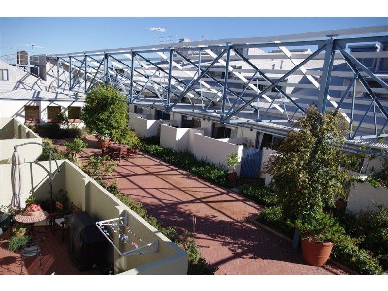 South Terrace, South Fremantle WA 6162