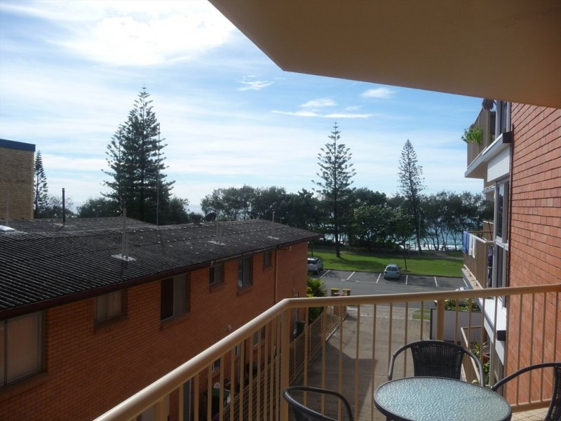 The Esplanade, Burleigh Heads QLD 4220