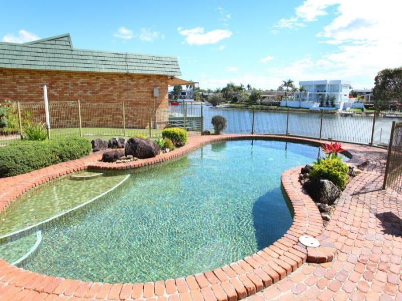 Hooker Boulevarde, Broadbeach QLD 4218