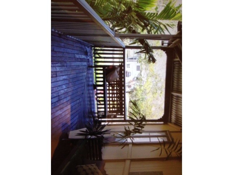 Taylor St, Park Avenue QLD 4701