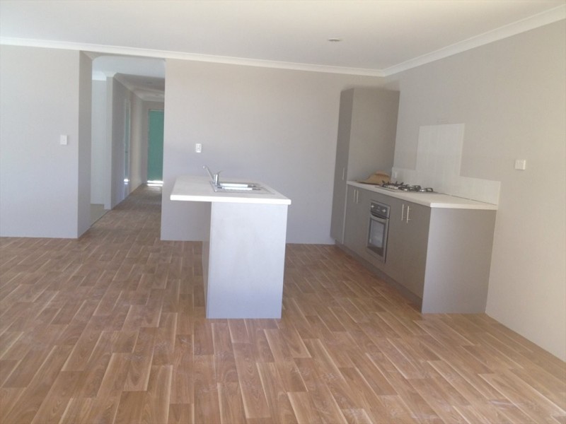 Z, Banksia Grove WA 6031