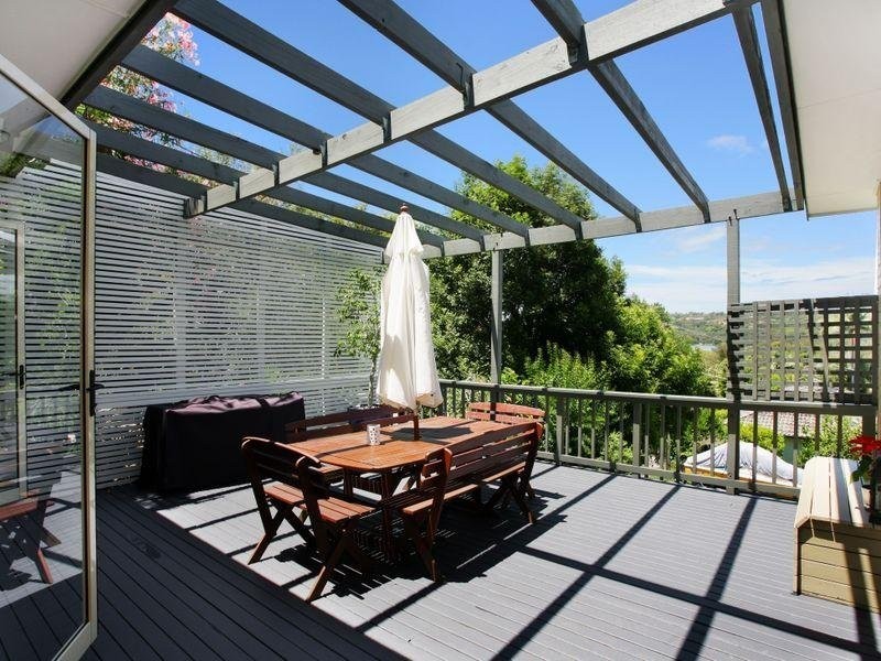 carefree road, North Narrabeen NSW 2101