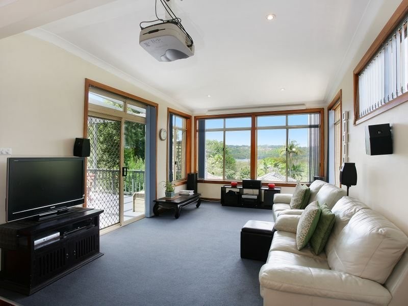 carefree road, North Narrabeen NSW 2101
