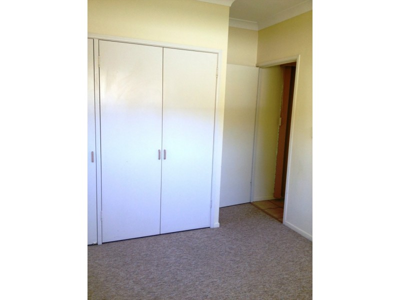 dunbar crescent, Wulguru QLD 4811
