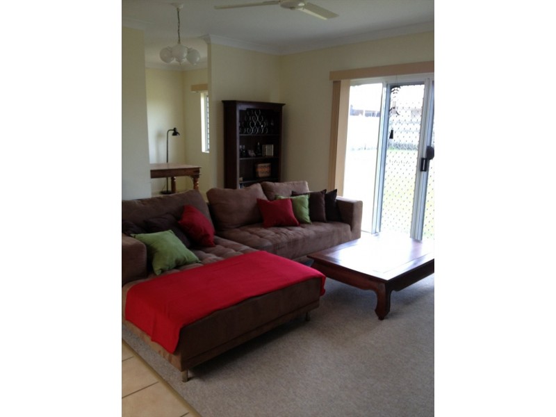 dunbar crescent, Wulguru QLD 4811