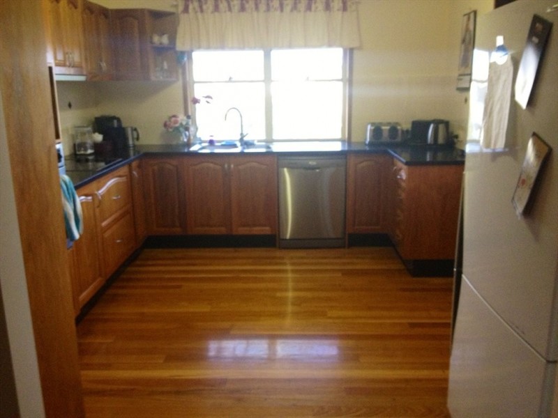 Blackwood Av, Brisbane QLD 4000
