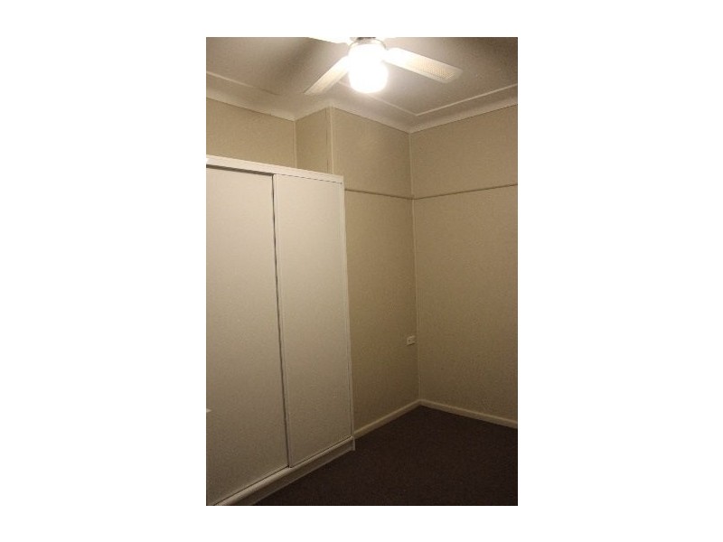 Beatus Street, Unanderra NSW 2526