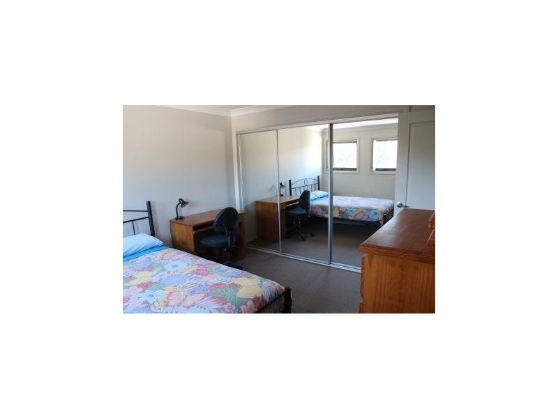Kestrel Circuit, Shortland NSW 2307