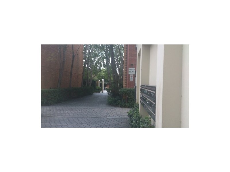 Queen Road, Melbourne VIC 3004