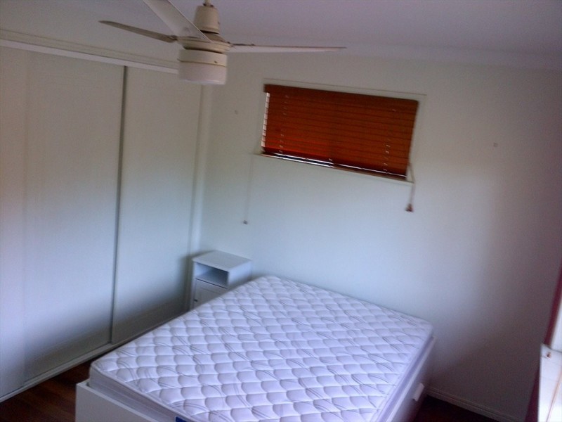 Bowen Avenue, Albany Creek QLD 4035