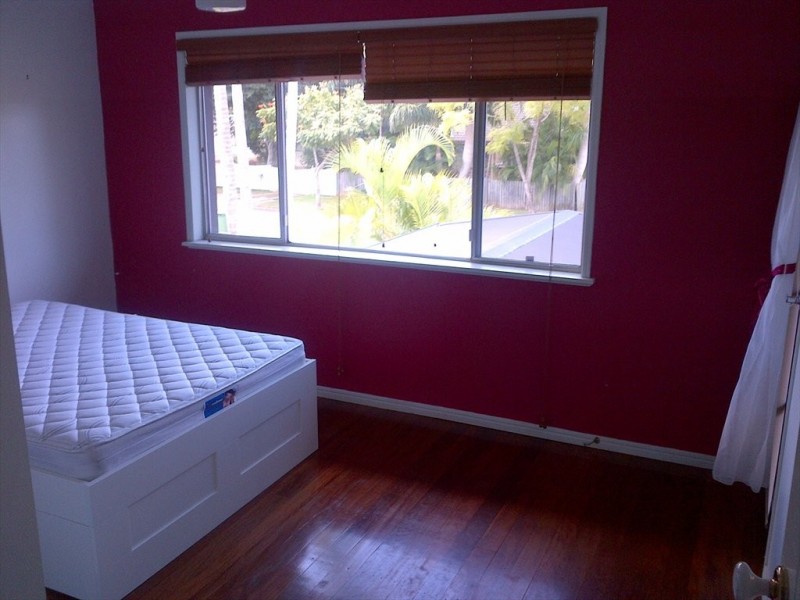 Bowen Avenue, Albany Creek QLD 4035