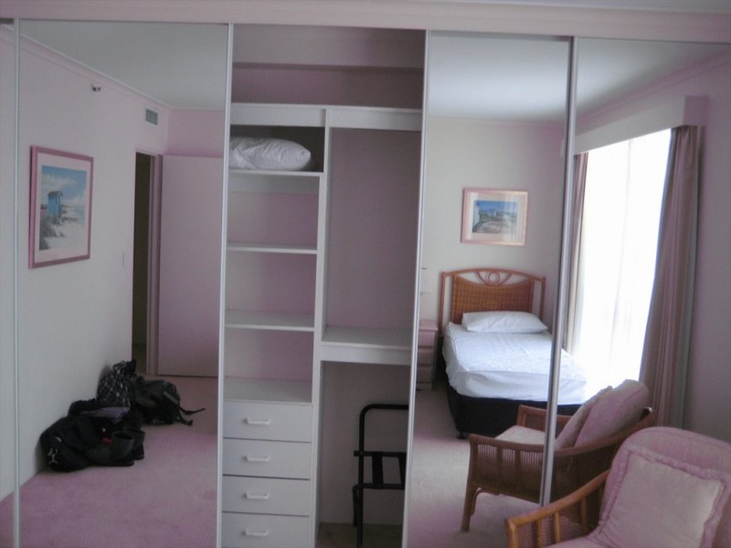 Pacific St, Main Beach QLD 4217