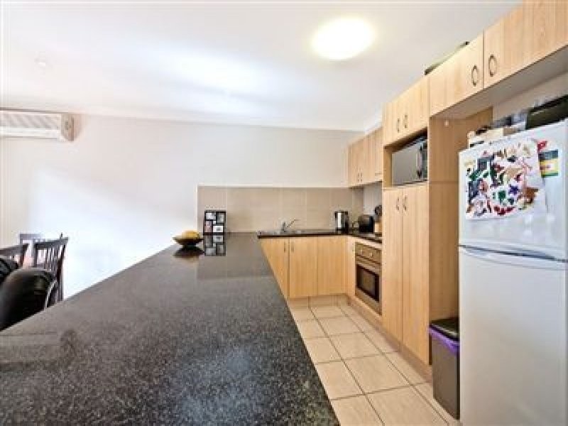 Ancona, Carrara QLD 4211