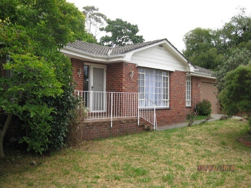Glenfern Ave, Doncaster VIC 3108