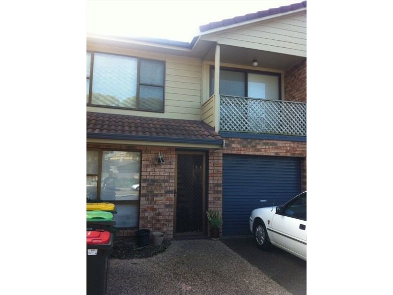 donald street, Hamilton NSW 2303