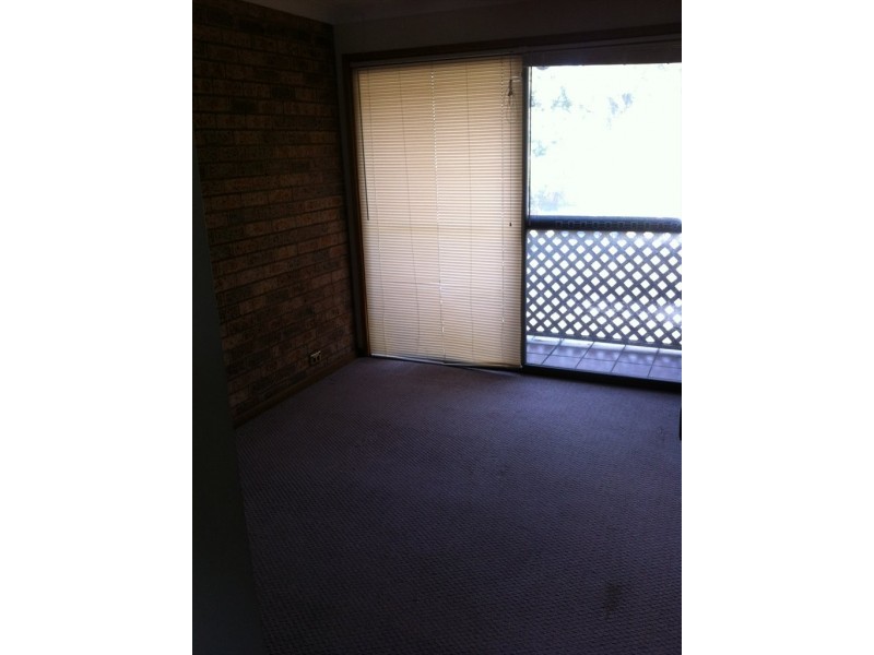 donald street, Hamilton NSW 2303