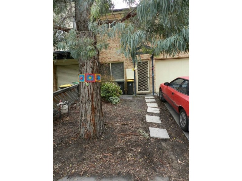Annie Borat Close, Brunswick VIC 3056