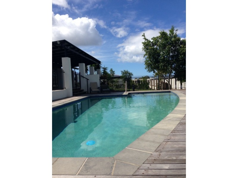North Hill Drive, Robina QLD 4226