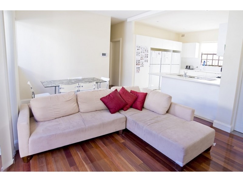 Oxford St, Bondi Junction NSW 2022