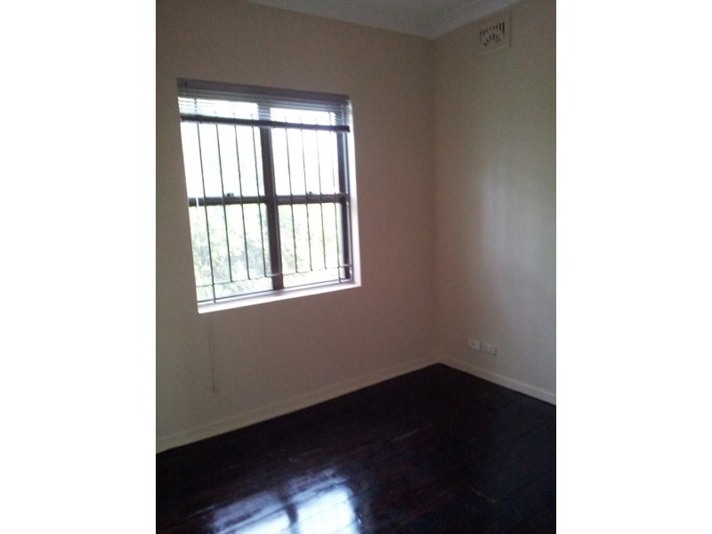 Anzac Parade, Kensington NSW 2033