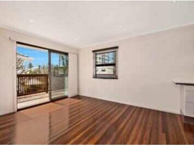 albatross avenue, Mermaid Beach QLD 4218