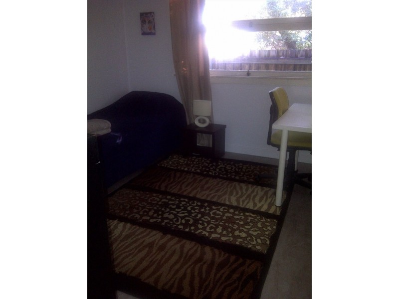 Sunshine Court, Labrador QLD 4215