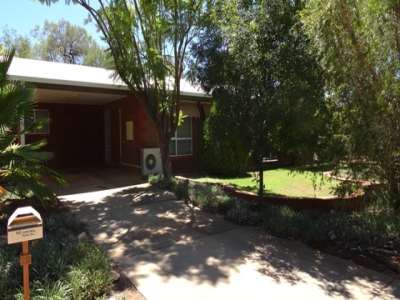 Gilbert Place, Larapinta NT 0870