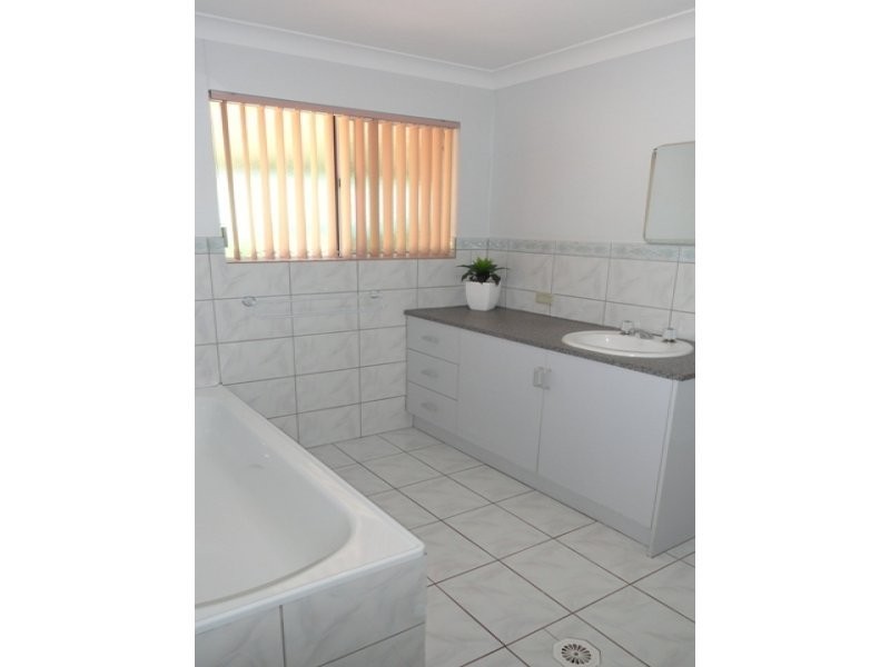 Gilbert Place, Larapinta NT 0870