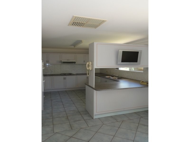 Gilbert Place, Larapinta NT 0870