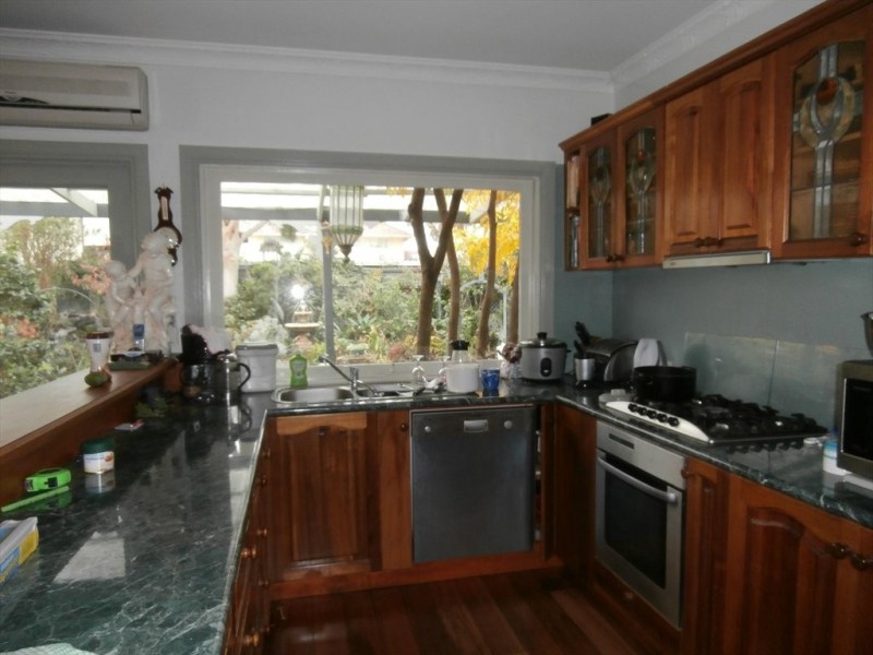 Thomson, Brighton VIC 3186