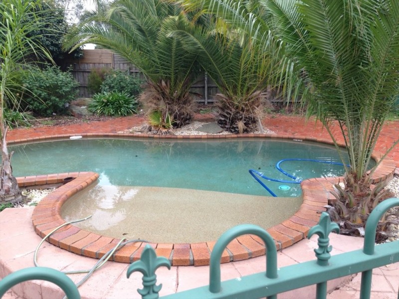 Nerida Crt, Taylors Lakes VIC 3038