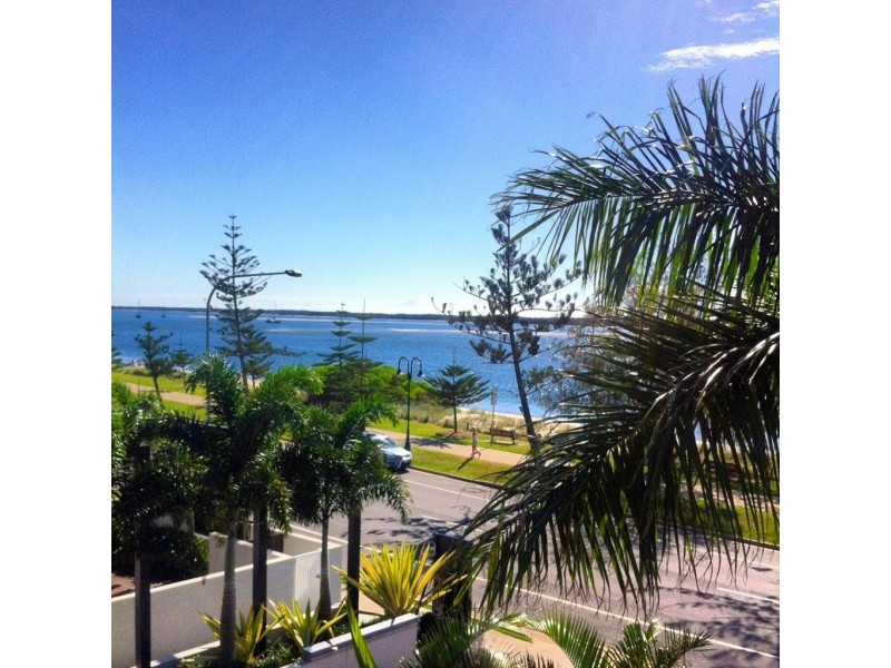 Marine Parade, Biggera Waters QLD 4216