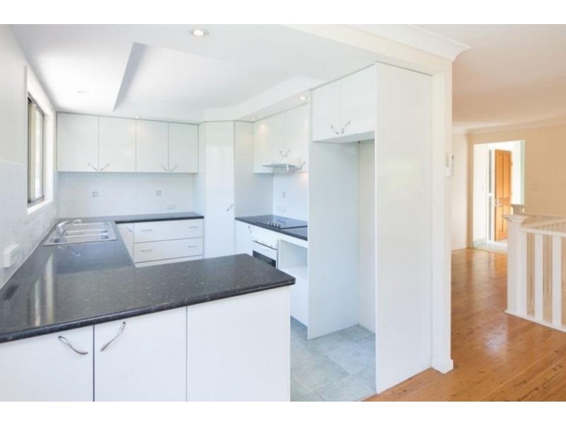 Angus Court, Highland Park QLD 4211