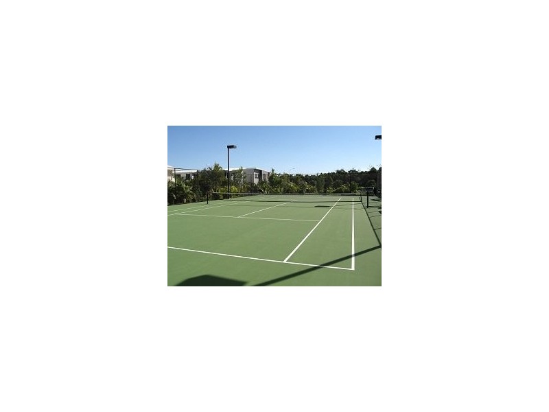 Grand Parade, Parrearra QLD 4575