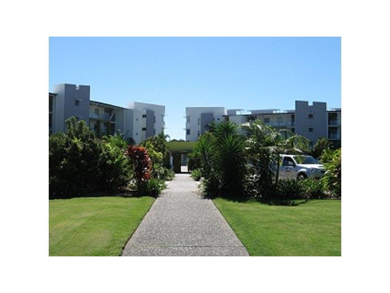 Grand Parade, Parrearra QLD 4575