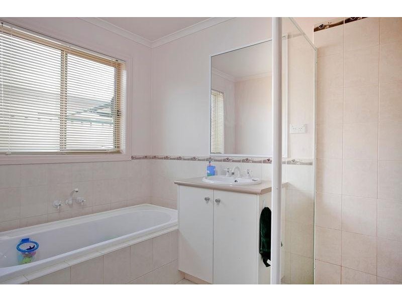 Greenview Circuit, Epsom VIC 3551