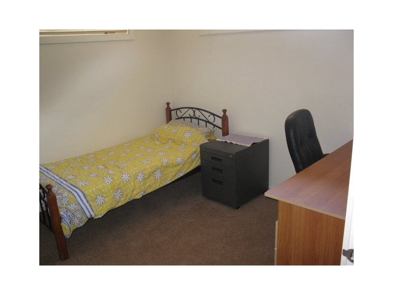 Arnott Street, Clayton VIC 3168