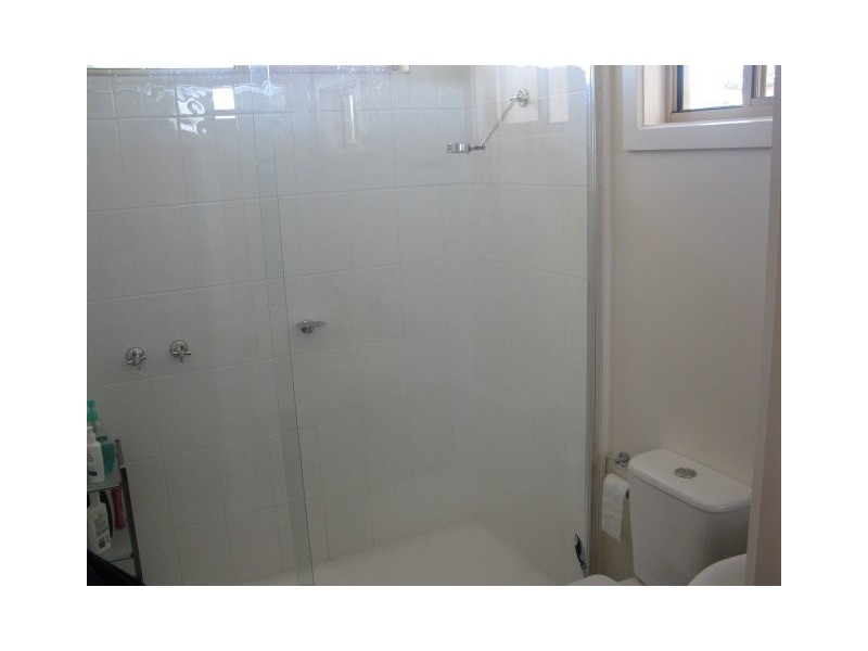 Arnott Street, Clayton VIC 3168