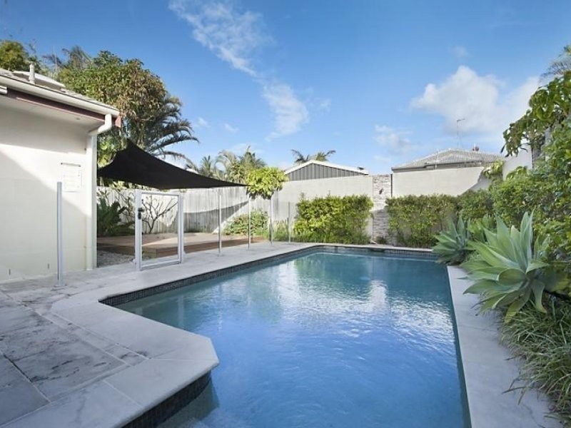 seabeach avenue, Mermaid Beach QLD 4218