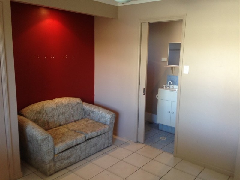 Second Avenue, Palm Beach QLD 4221