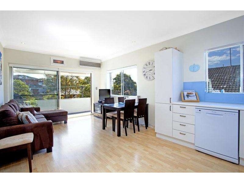 wheeler parade, Dee Why NSW 2099