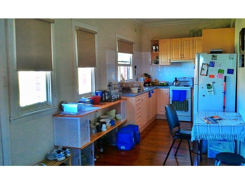 Henley Ave, Wollongong NSW 2500