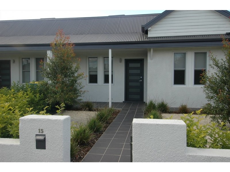 Darlow Street, Wagga Wagga NSW 2650
