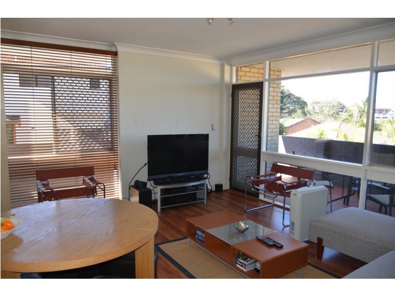 Lawrence, Freshwater NSW 2096