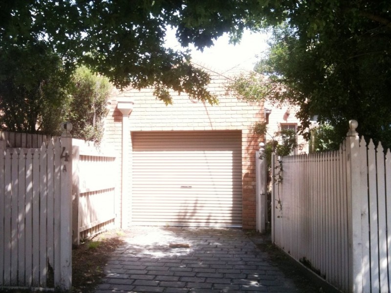 Maroona Rd, Carnegie VIC 3163