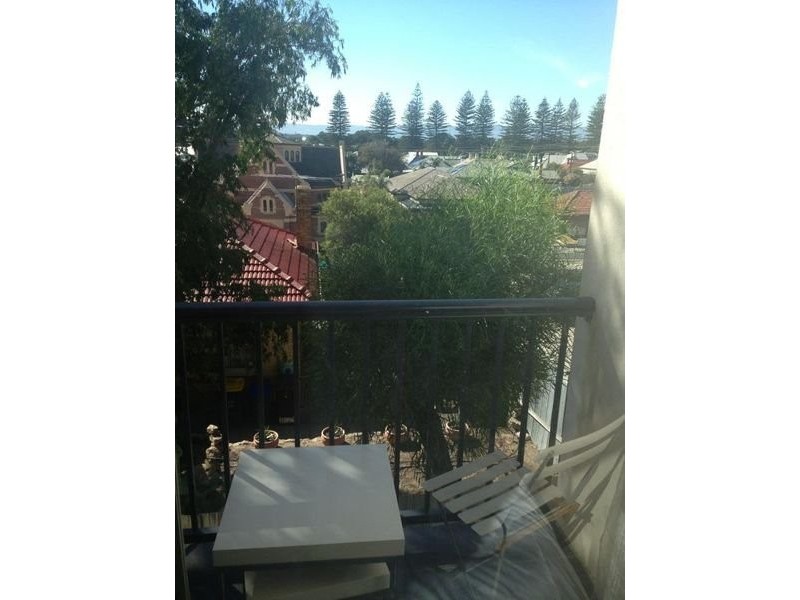 Seaview Road, Henley Beach SA 5022